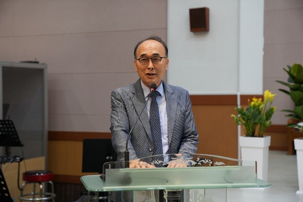 사회를 진행한 김종한 목사