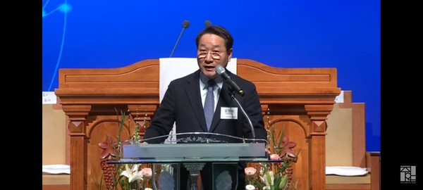 규탄집회 다음날인 2024년 1월 7일 인기총 회장 이취임식 축사를 위해 나타난 유정복 시장은 인스파월드 문제에 대해 언급을 하지 않았다 (사진출처 : 주안장장로교회 유튜브 채널 캡처)